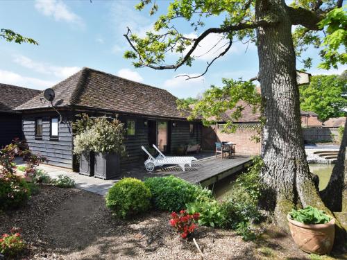 1 Bed in Ashford oc bt064 — hotel in Biddenden
