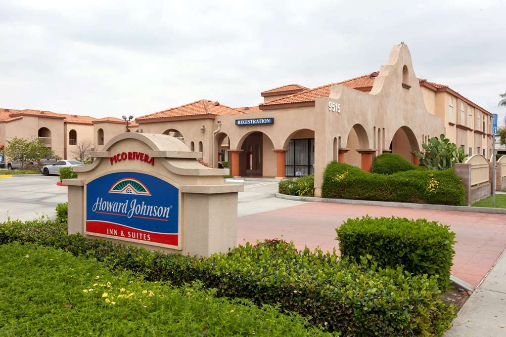 Howard Johnson Hotel & Suites by Wyndham Pico Rivera — hotel in Pico Rivera