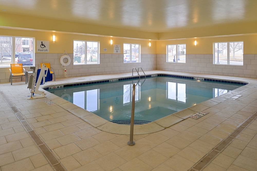 Holiday Inn Express & Suites Omaha West by IHG - photo 21