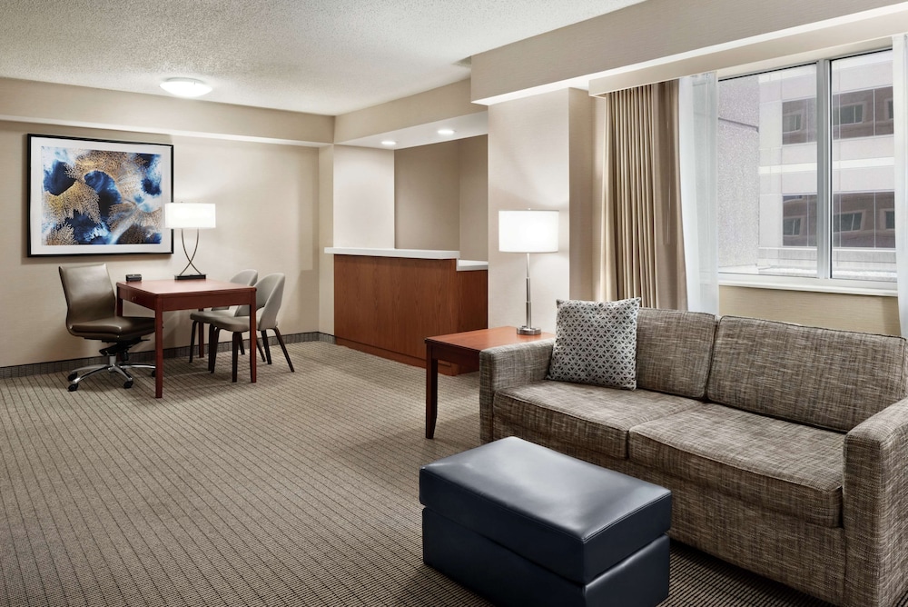 Embassy Suites by Hilton Cincinnati RiverCenter - photo 20