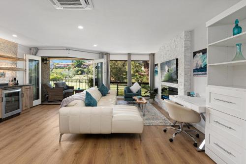 Fairway Haven Cb2507 — Carlsbad