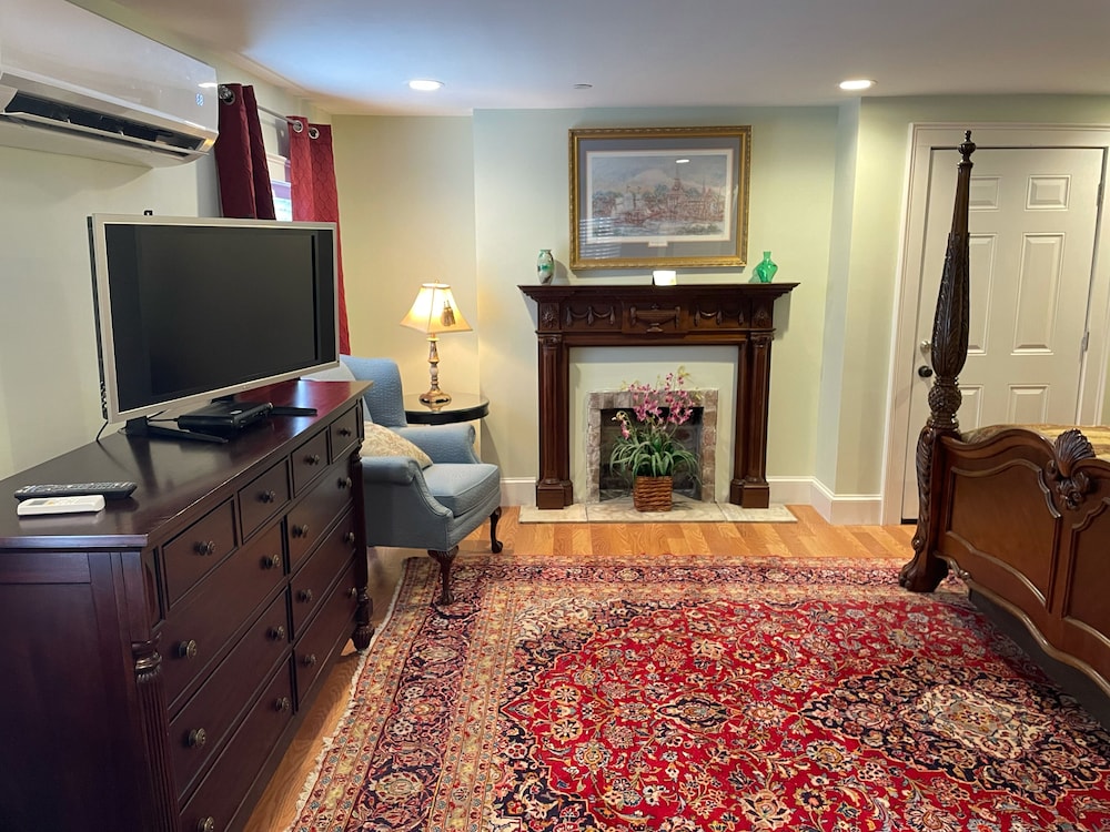 Godley Manor - photo 16