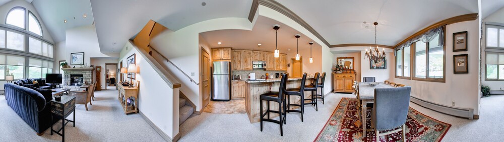 Highlands Slopeside by East West Hospitality - photo 213