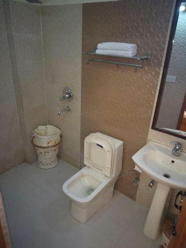 Hotel Sandhuz Residency