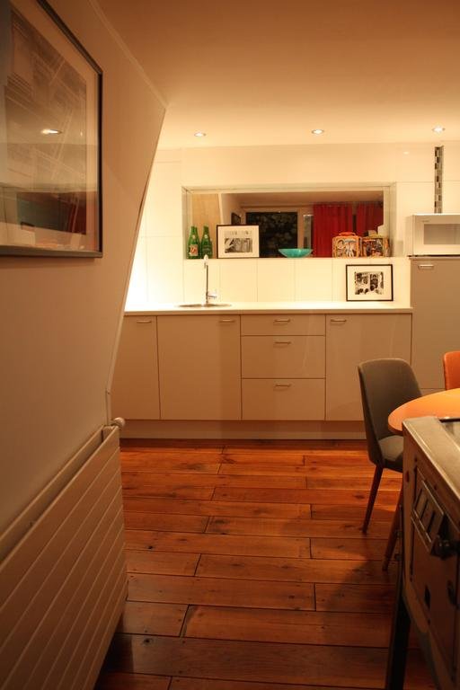 De Buitenmuur Vintage Suite & Bohemian Loft elk met Privé ingang en Jacuzzi — 4-Star Luxury Hotel in Turnhout, Belgium