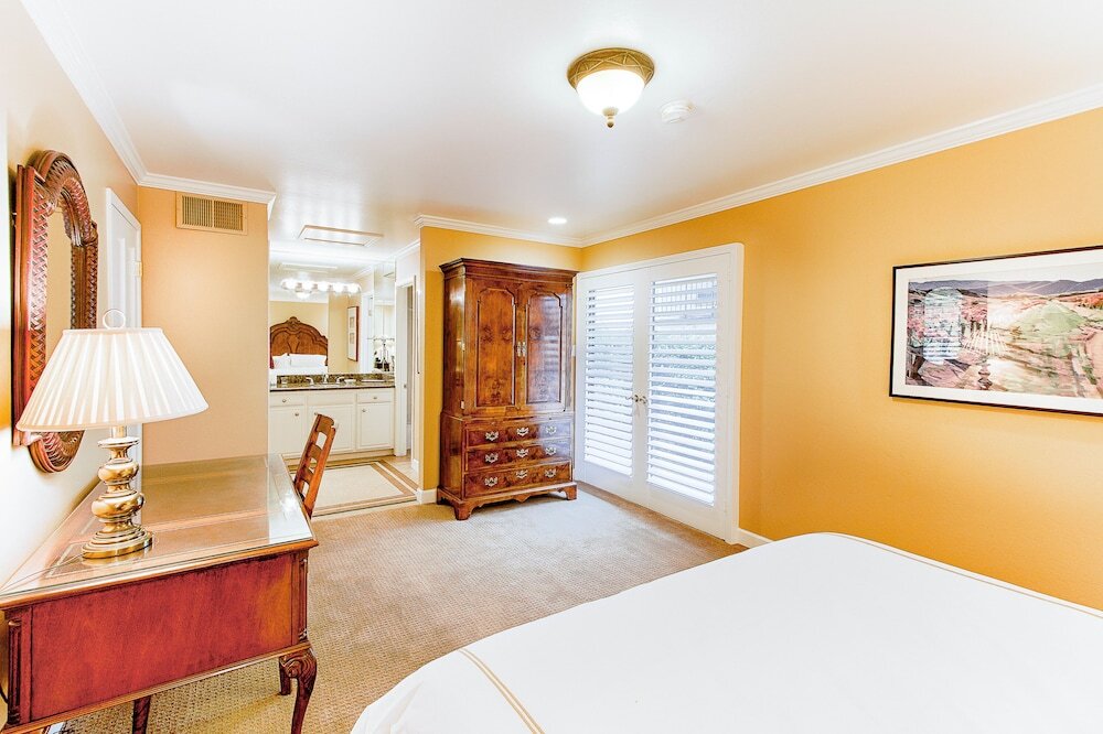 Romance off the Silverado in Napa by RedAwning - photo 3