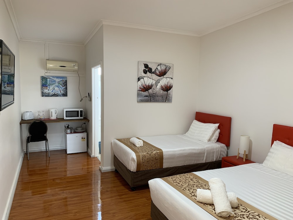 Torrumbarry Motel — Echuca