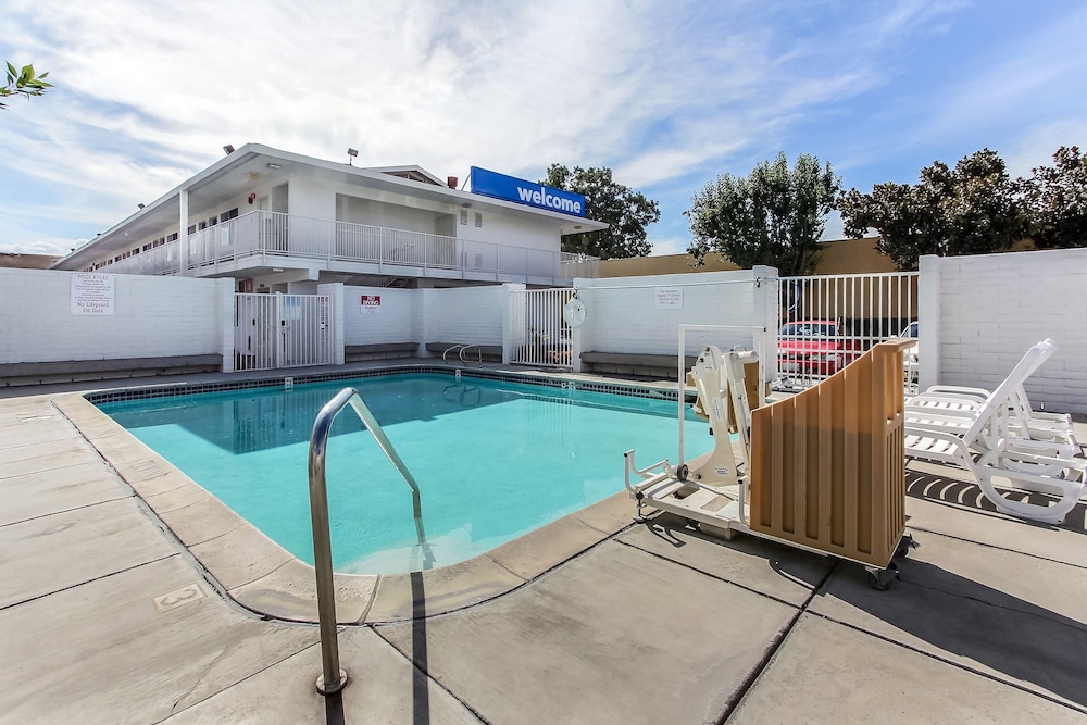 Super 8 By Wyndham Santa Clara - photo 13
