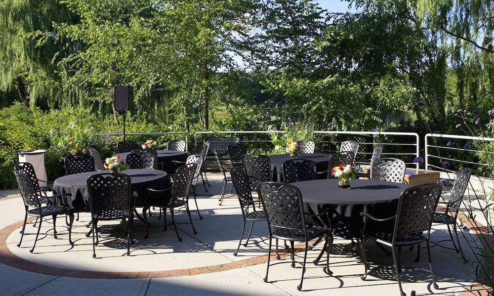 Inn On Woodlake - photo 40