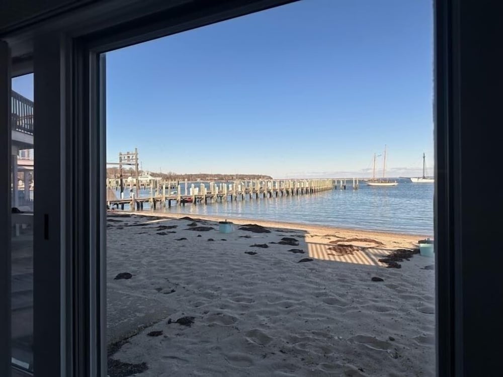 Vineyard Harbor Motel Private Beach - photo 390
