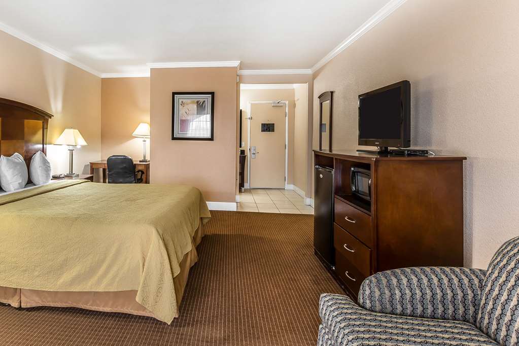 Quality Inn near Hearst Castle - photo 18