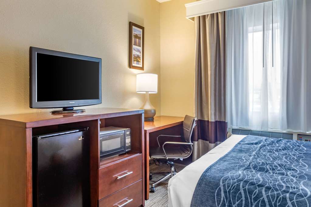 Comfort Inn Rockford near Casino District - photo 37