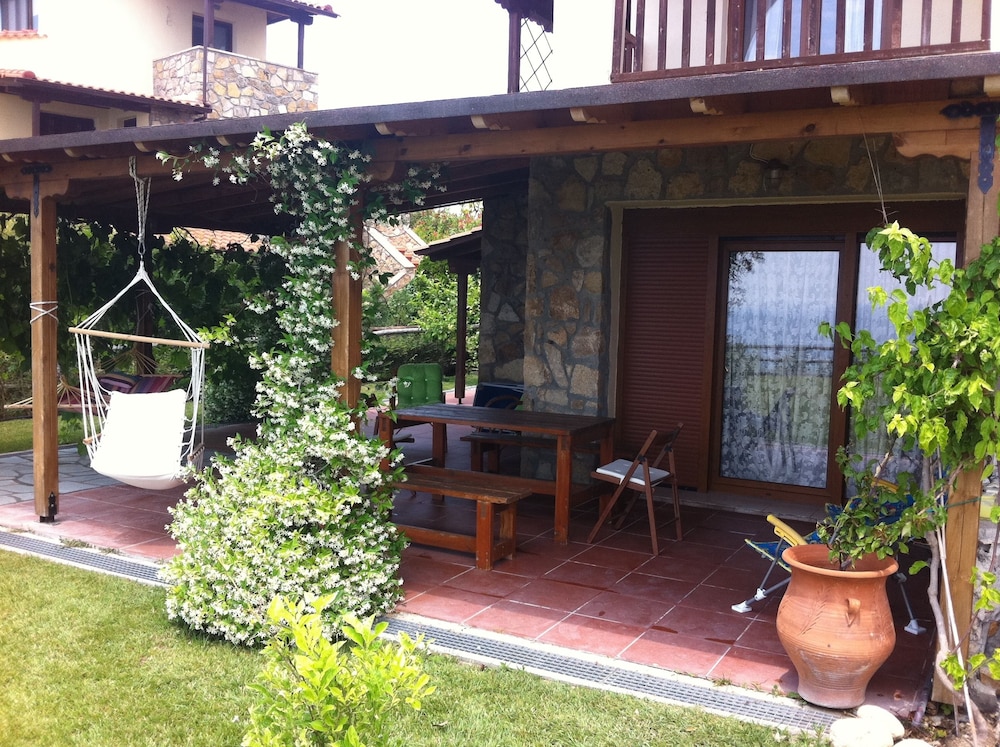 Andy's Place II Amazing Sea view — 4-Star Luxury Hotel in Kassandreia, Greece