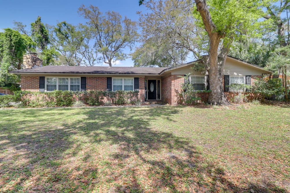 Beach Retreat In Jacksonville Petandfamily Friendly — Jacksonville Beach