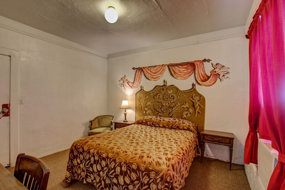 Amargosa Opera House - photo 9