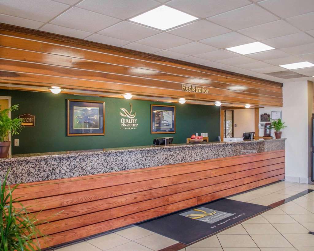 Quality Inn & Suites Pensacola Bayview - photo 3