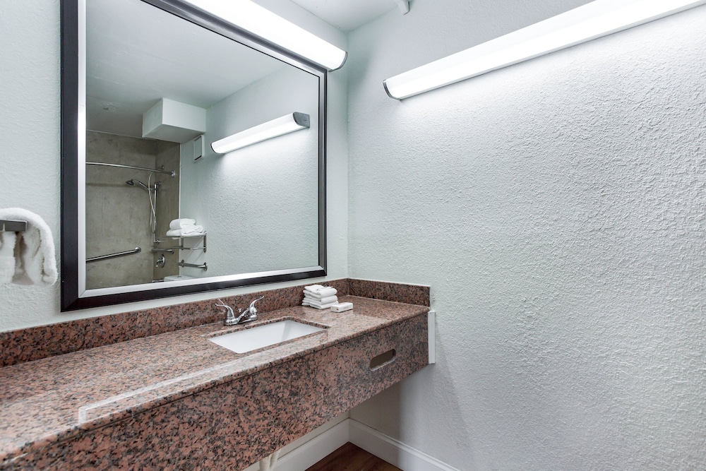 Red Roof Inn Monteagle I 24 - photo 24