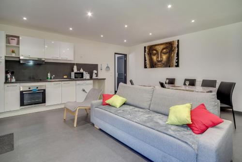 La Sérénade Numéro 2 in Montreuil, France