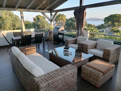 Apartman Luna — 4-Star Luxury Hotel in Sveti Filip I Jakov, Croatia