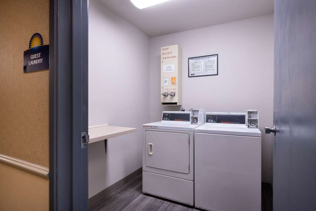 Days Inn by Wyndham Lathrop - photo 40