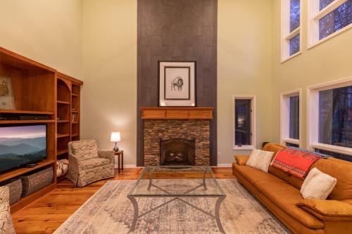 Crooked Creek Inn at Yonahlossee - photo 7