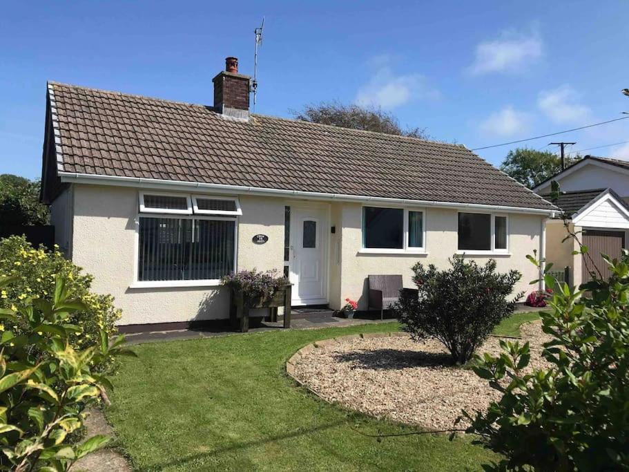 Crud Yr Awel Dinas Pembrokeshire in Newport, United Kingdom