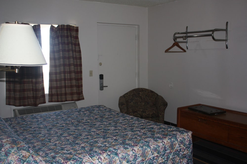 Lake Erie Lodge - photo 12