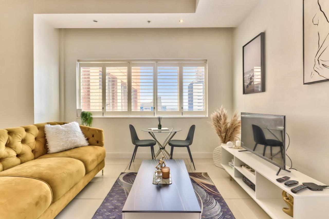 Urban Oasis Suite Modern Comfort Meets Hotel Lux