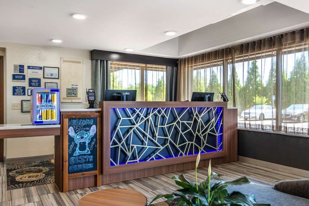 Best Western Atlanta Marietta Ballpark Hotel - photo 10