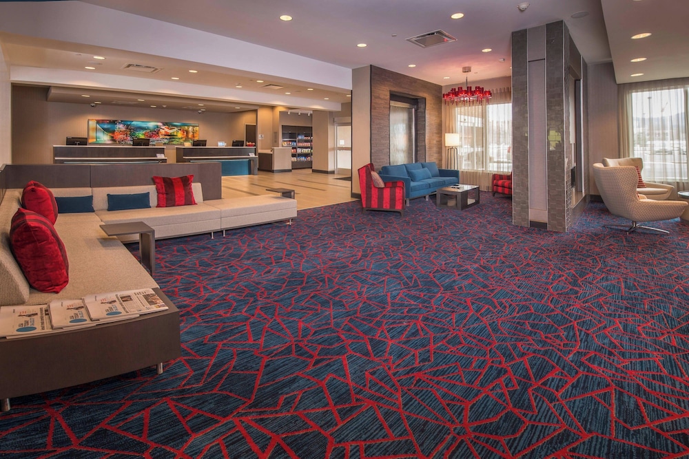 TownePlace Suites by Marriott Altoona - photo 3