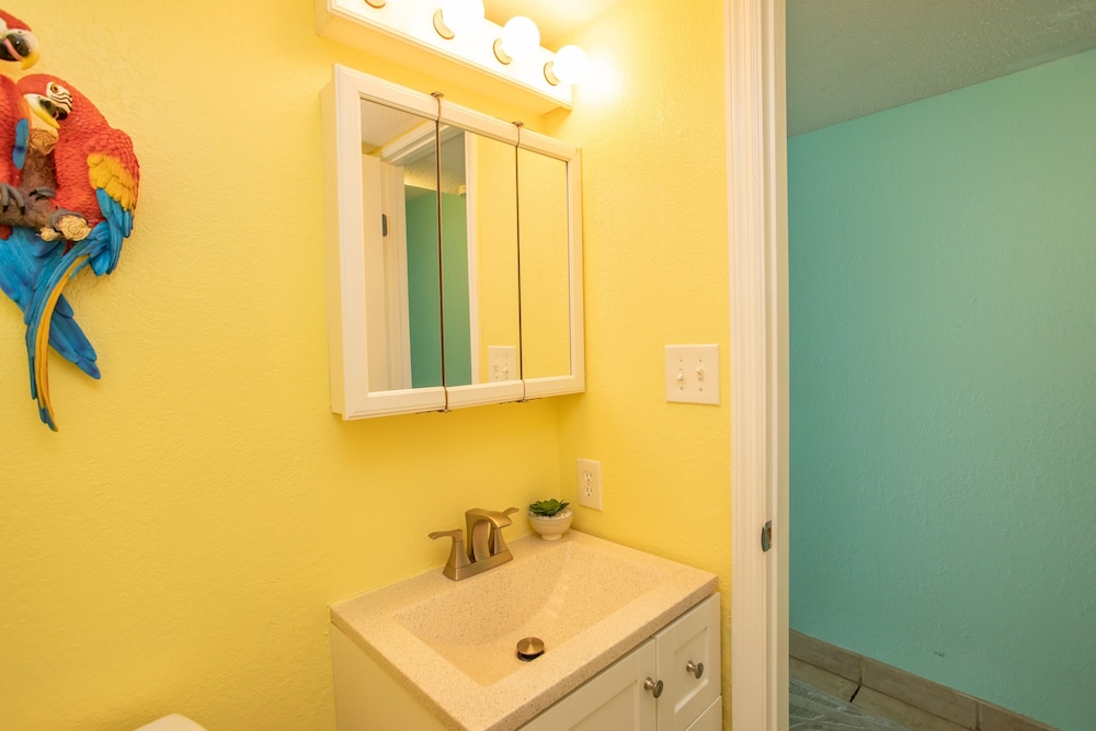 0712 Waters Edge Resort 3 Bedroom Condo by RedAwning - photo 32