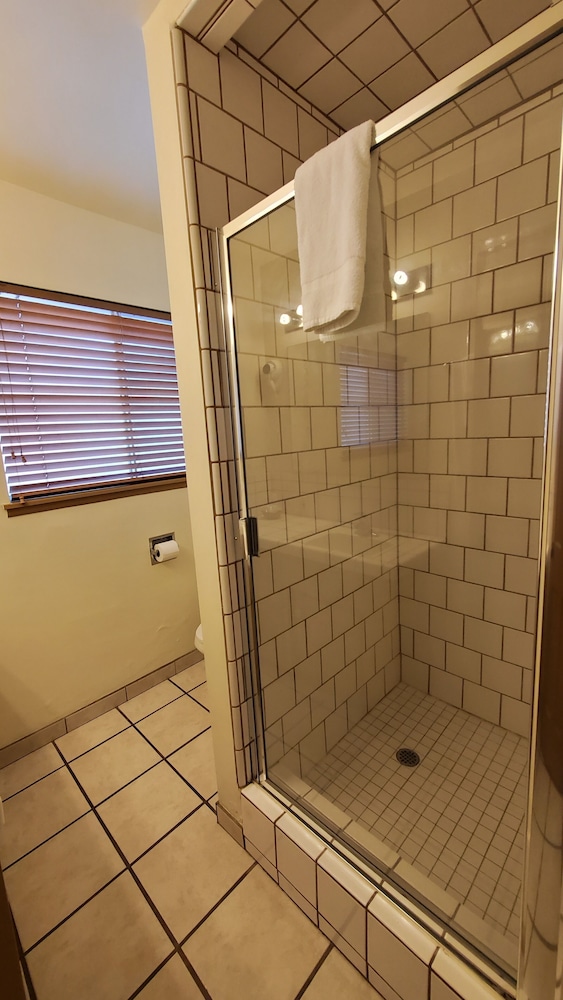 Kernville Inn - photo 105