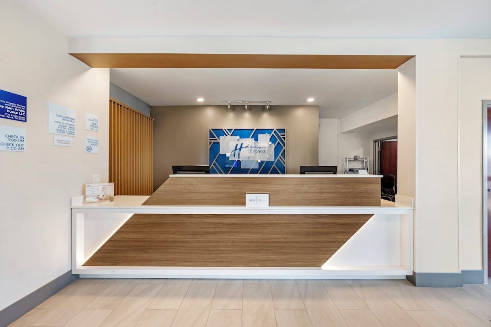 Holiday Inn Express White House an IHG Hotel - photo 36