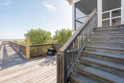 211 E Arctic Tee Fore Two Oceanfront 4 Bedrooms - photo 6