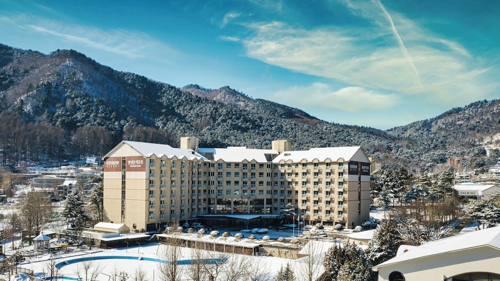 Kensington Resort Gapyeong - carbon neutral hotel in Gapyeong