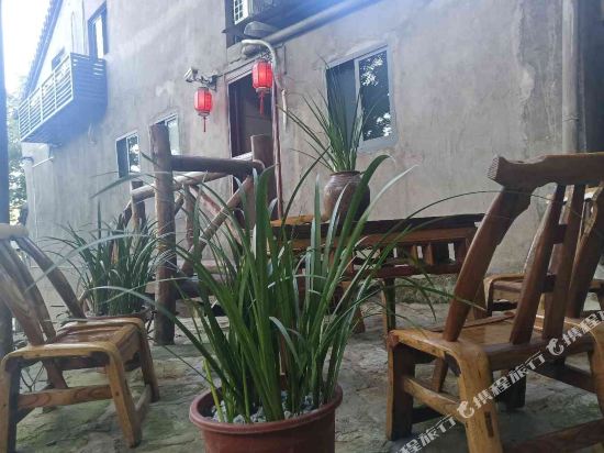 Jingjianrenjia Lnn in Danjiangkou, People's Republic of China