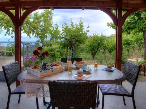 Guesthouse Agia Triada — 4-Star Luxury Hotel in Koroni, Greece