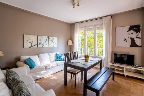 Sants Estacio Modern and comfy 4BD for 8 guests — 4-Star Luxury Hotel in Barcelona, Spain