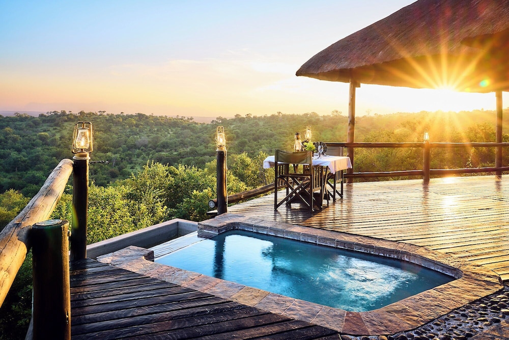 Parsons Hilltop Safari Camp — 4-Star Luxury Hotel in Hoedspruit, South Africa