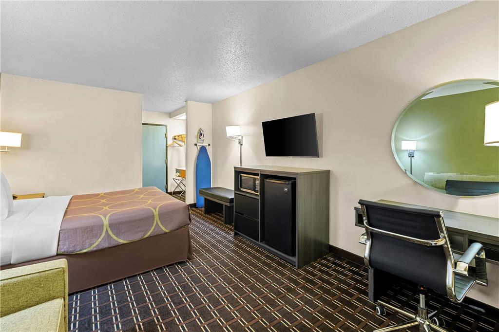 Super 8 by Wyndham Watertown WI - photo 26