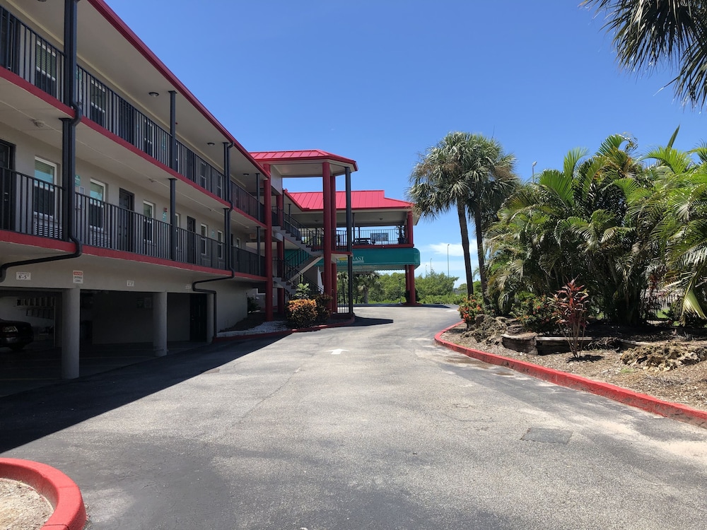 Sun Coast Inn - photo 31