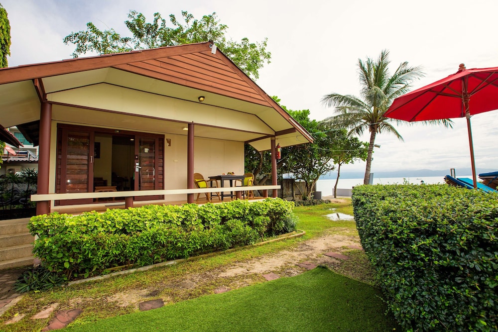 Buri Beach Resort in Ko Pha Ngan, Thailand