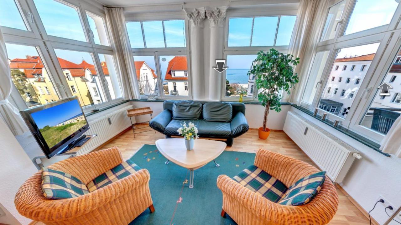 Villa Kurfürst 100 m zum Strand — 4-Star Luxury Hotel in Seebad Bansin, Germany