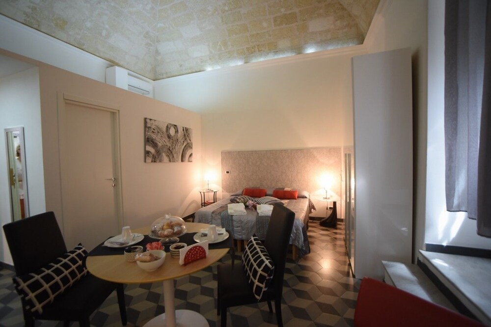 Da Noi Due — 4-Star Luxury Hotel in Taranto, Italy