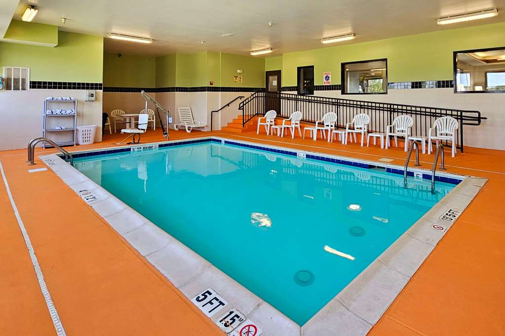 Quality Inn & Suites near St. Louis and I 255 - photo 19