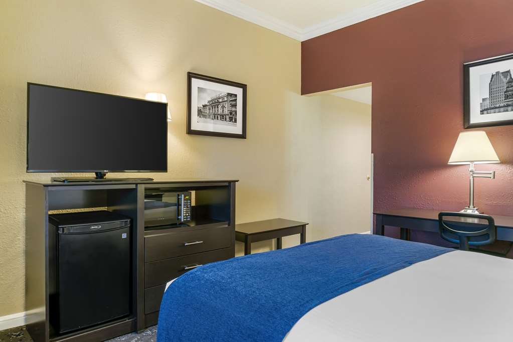 Best Western Greenfield Inn - photo 28