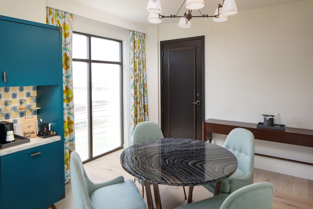 Canopy by Hilton Charlotte Southpark - photo 27