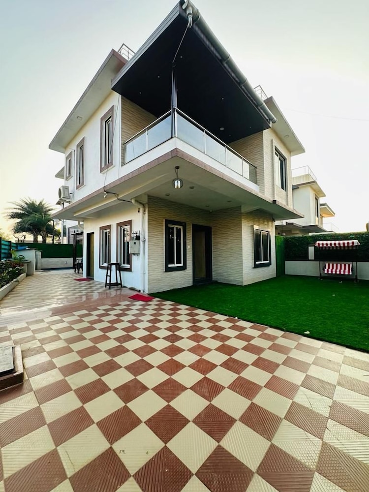 Wastrova By Joy Suites - last minute hotel in Lonavla