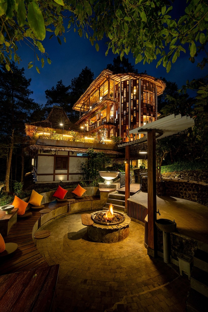 Tira Vilagna Suites & Spa — 4-Star Luxury Hotel in Bali, Indonesia