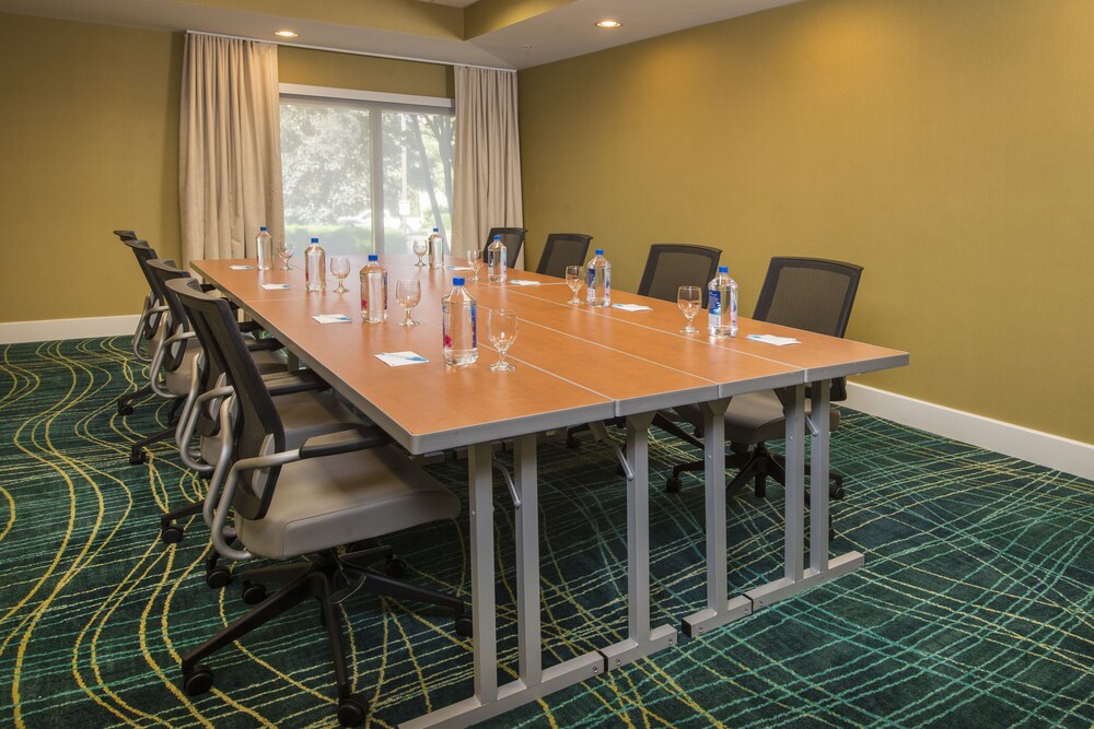 Springhill Suites Gaithersburg - photo 21